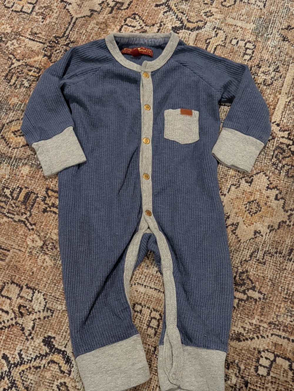 7 For All Mankind Navy and Heather Gray Waffle-Knit Baby Onsie Coverall